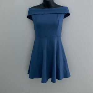 Lulu’s blue shoulder dress
